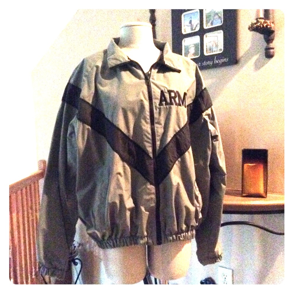 Authentic ARMY Issued All Weather IPFU Jacket